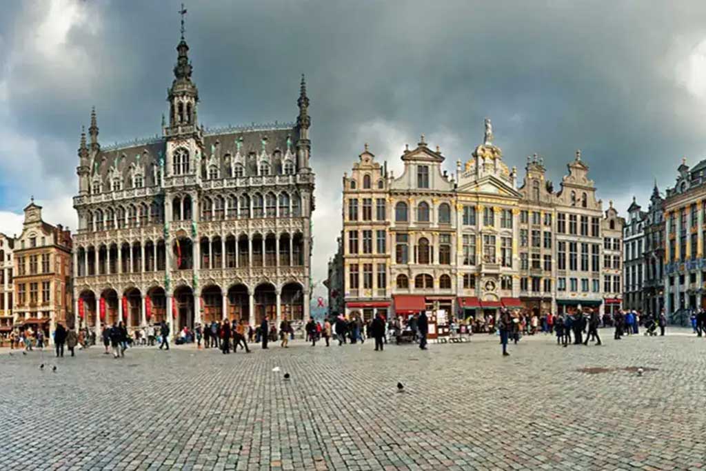 Brussels private jet charter