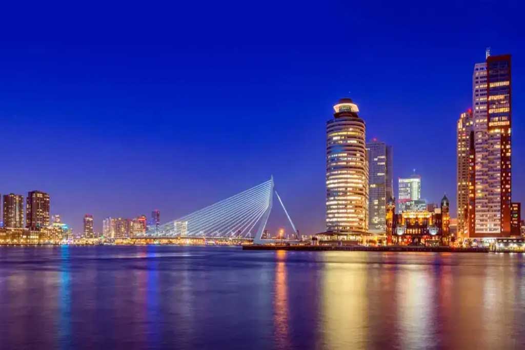 Rotterdam private jet charter